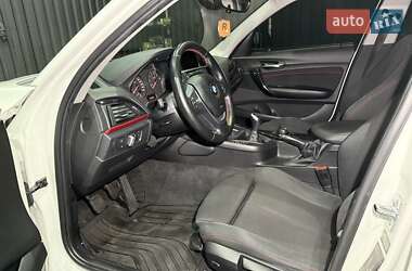 Хэтчбек BMW 1 Series 2012 в 