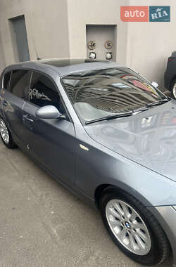 Хэтчбек BMW 1 Series 2005 в 