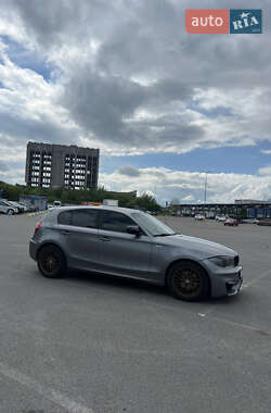Хэтчбек BMW 1 Series 2009 в 