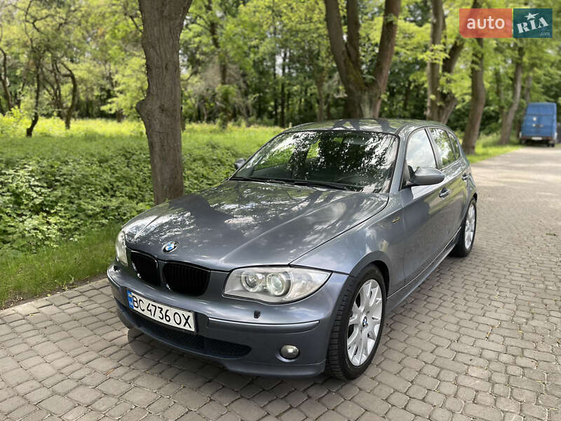 Хетчбек BMW 1 Series 2005 в 