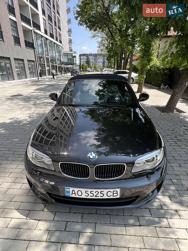 Кабриолет BMW 1 Series 2011 в Ужгороде
