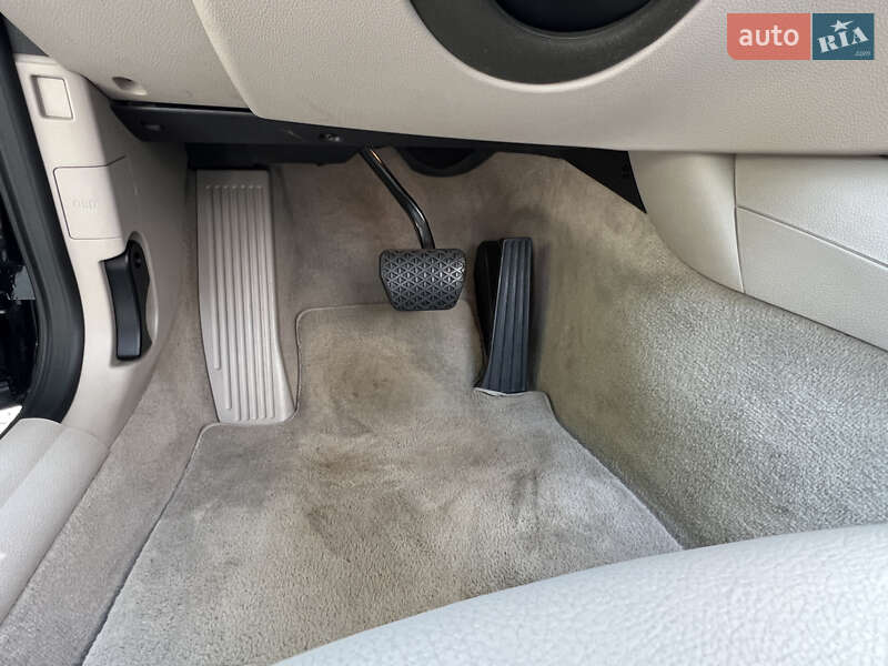 Кабриолет BMW 1 Series 2011 в Ужгороде