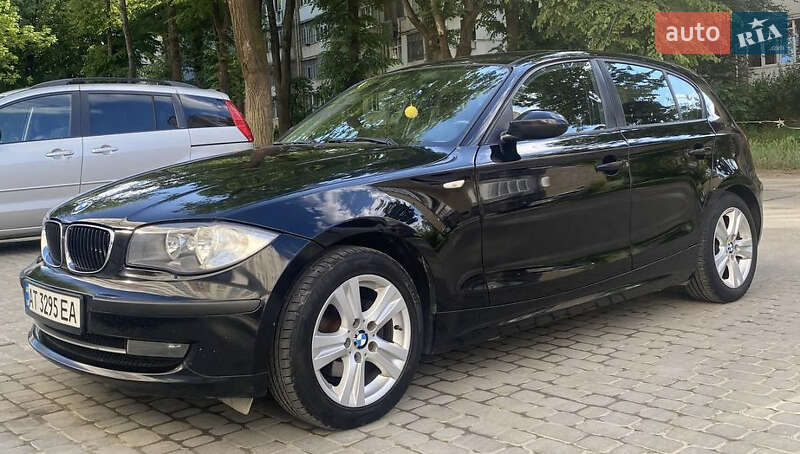 Хетчбек BMW 1 Series 2009 в Івано-Франківську