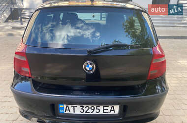 Хетчбек BMW 1 Series 2009 в 