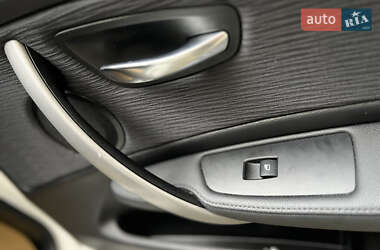 Хетчбек BMW 1 Series 2009 в 