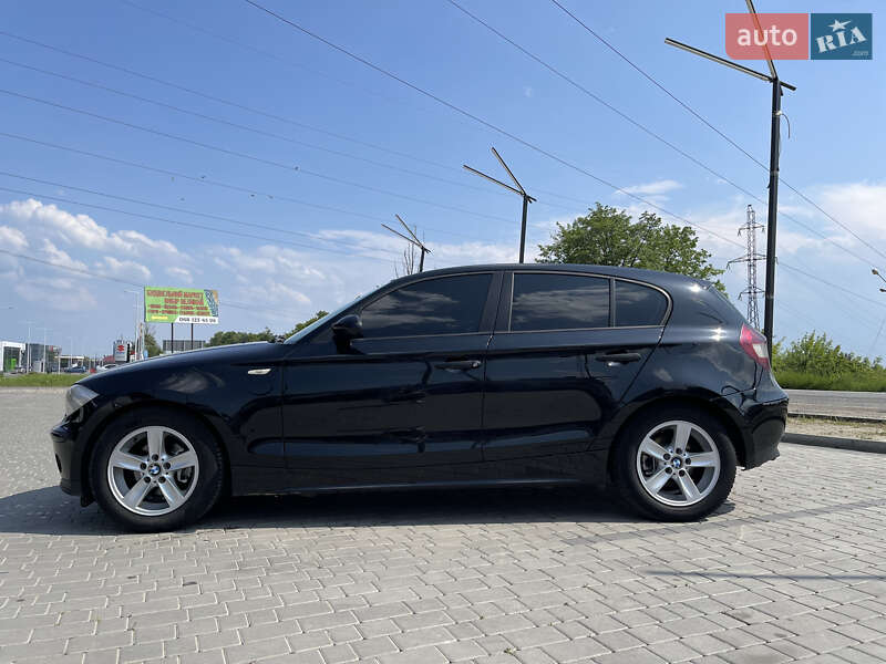 Хэтчбек BMW 1 Series 2005 в 