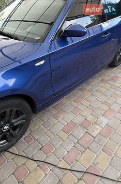 Хэтчбек BMW 1 Series 2007 в Киеве