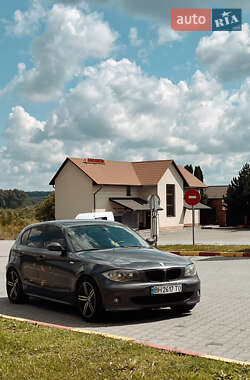 Хэтчбек BMW 1 Series 2004 в 