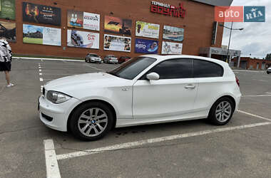 Купе BMW 1 Series 2008 в 