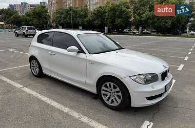 Купе BMW 1 Series 2008 в 