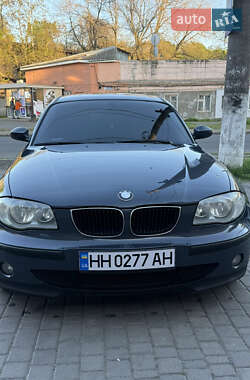 Хэтчбек BMW 1 Series 2005 в 