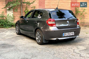Хэтчбек BMW 1 Series 2005 в 