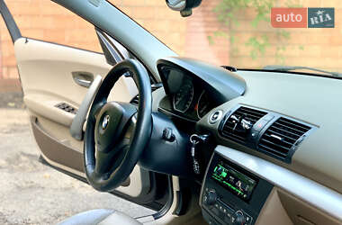 Хэтчбек BMW 1 Series 2005 в 