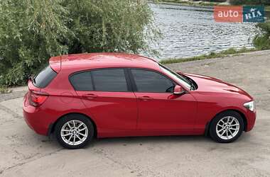 Хэтчбек BMW 1 Series 2012 в 