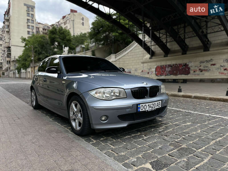 BMW 1 Series 2005