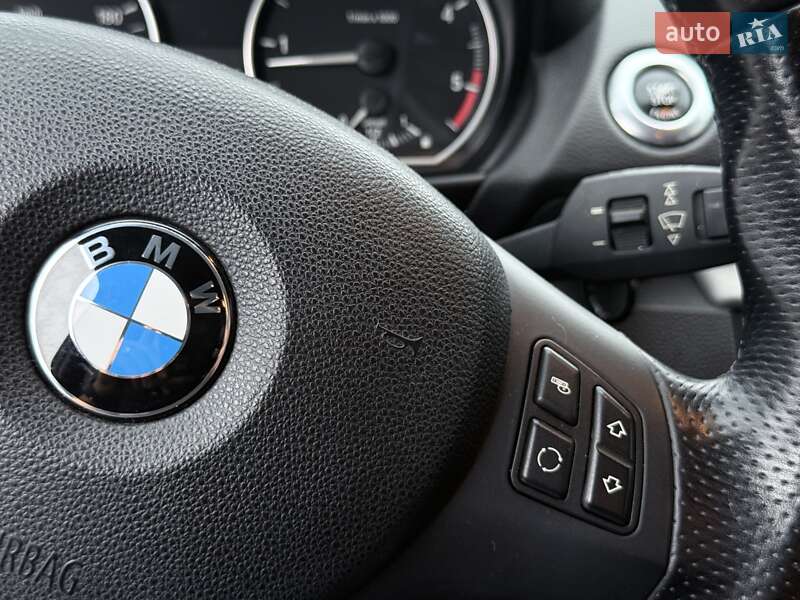 Хэтчбек BMW 1 Series 2011 в Харькове