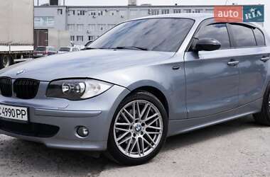 Хетчбек BMW 1 Series 2006 в 