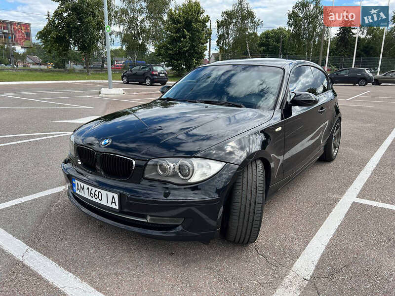 Хетчбек BMW 1 Series 2007 в Житомирі