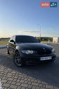 Хэтчбек BMW 1 Series 2007 в Червонознаменке