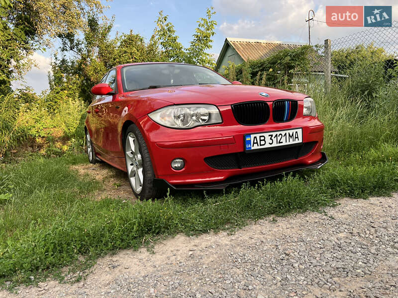 Хетчбек BMW 1 Series 2004 в Вінниці