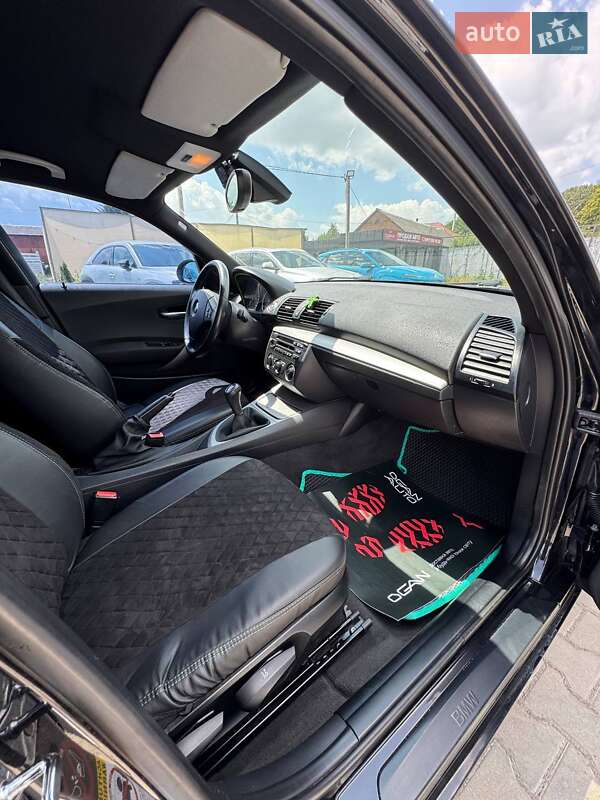 Хетчбек BMW 1 Series 2006 в Вінниці