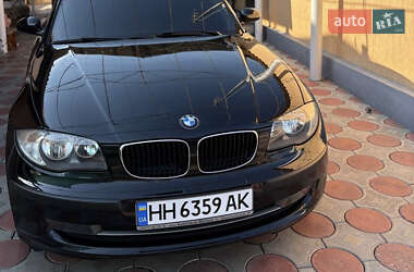 Хэтчбек BMW 1 Series 2007 в 