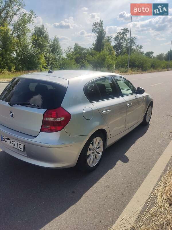 Хэтчбек BMW 1 Series 2009 в Хмельницком