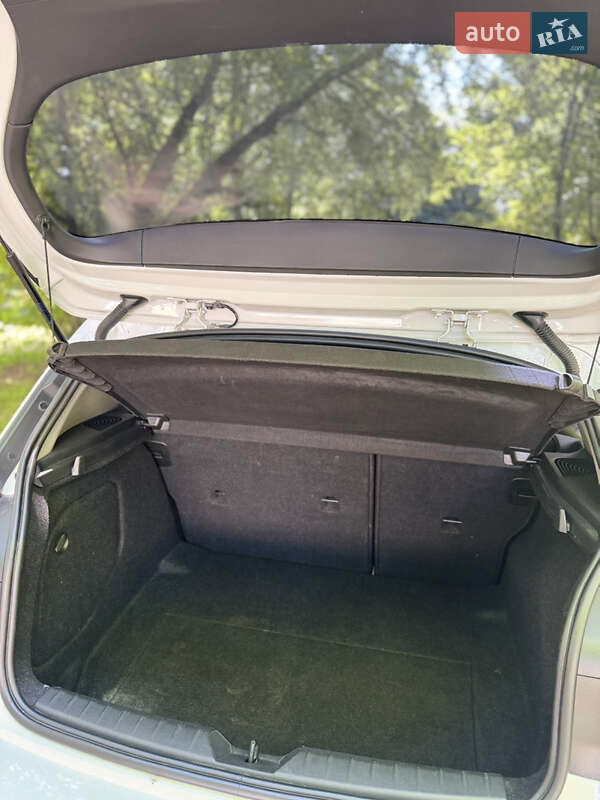 Хэтчбек BMW 1 Series 2017 в Киеве