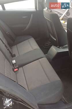 Хетчбек BMW 1 Series 2005 в Чернівцях