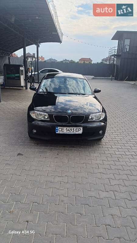 Хетчбек BMW 1 Series 2005 в Чернівцях
