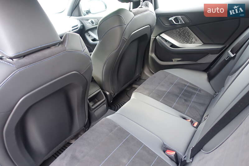 Хэтчбек BMW 1 Series 2024 в Днепре