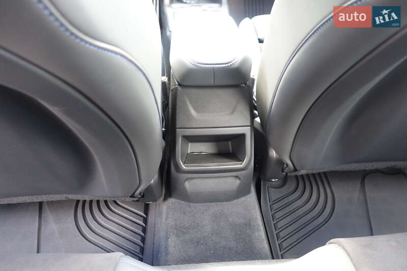 Хэтчбек BMW 1 Series 2024 в Днепре