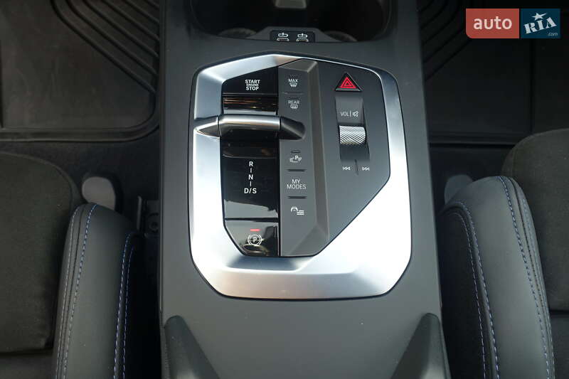 Хэтчбек BMW 1 Series 2024 в Днепре
