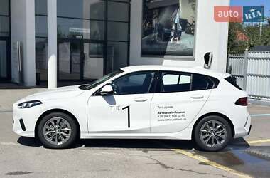 Хэтчбек BMW 1 Series 2024 в 