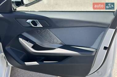 Хэтчбек BMW 1 Series 2024 в 