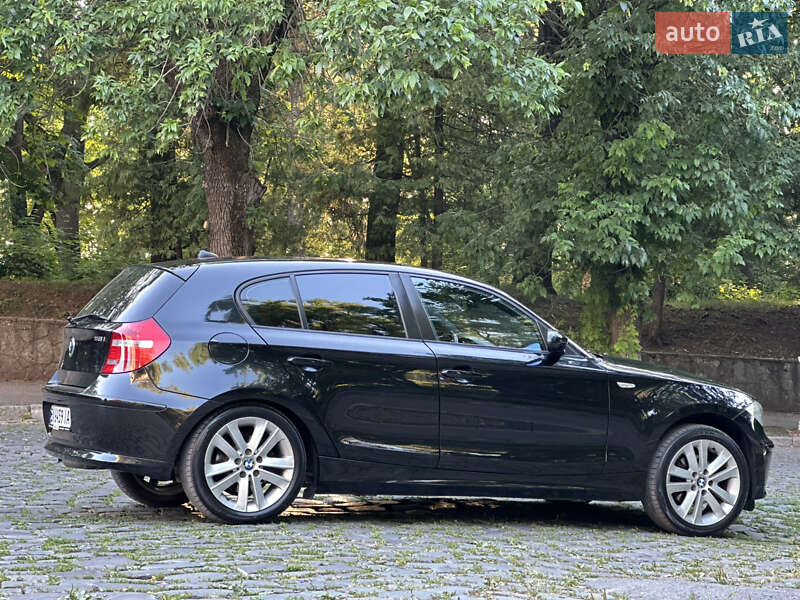 Хэтчбек BMW 1 Series 2007 в Каменец-Подольском