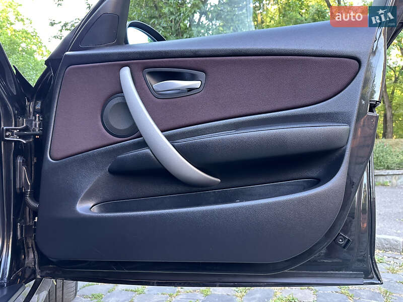 Хэтчбек BMW 1 Series 2007 в Каменец-Подольском