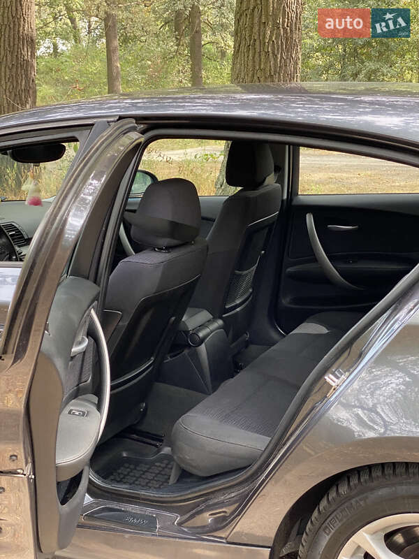 Хэтчбек BMW 1 Series 2008 в Фастове фото 13 Хэтчбек BMW 1 Series 2008 в Фастове