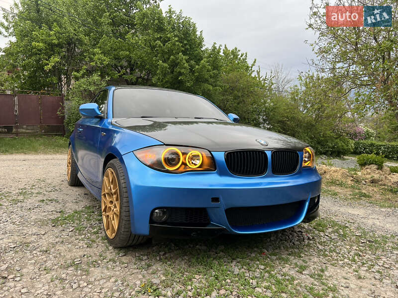 Купе BMW 1 Series 2010 в Тальном