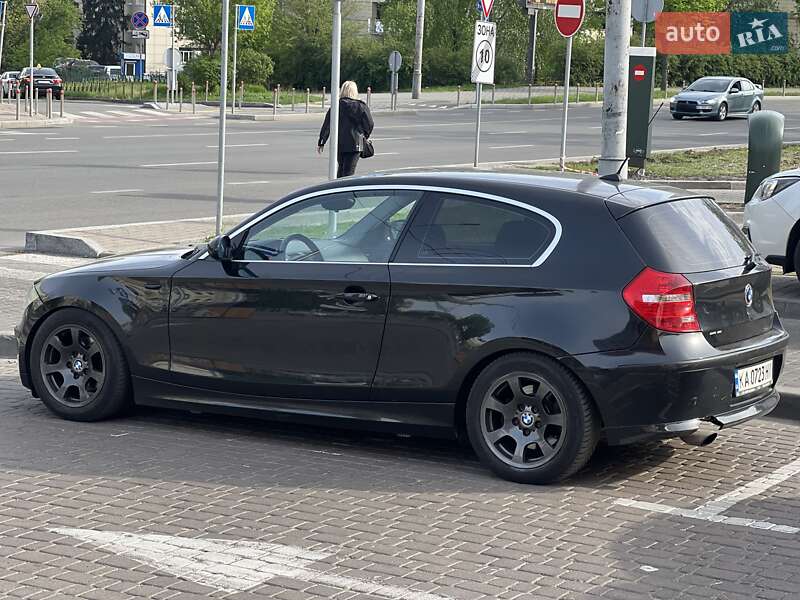 Хэтчбек BMW 1 Series 2008 в Киеве фото 4 Хэтчбек BMW 1 Series 2008 в Киеве