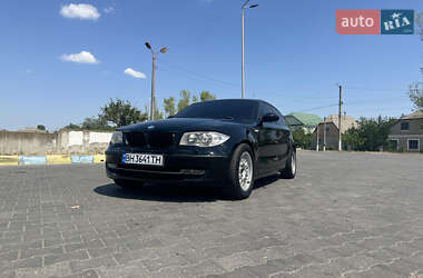 Хэтчбек BMW 1 Series 2007 в Болграде