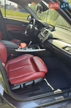 Хэтчбек BMW 1 Series 2012 в 