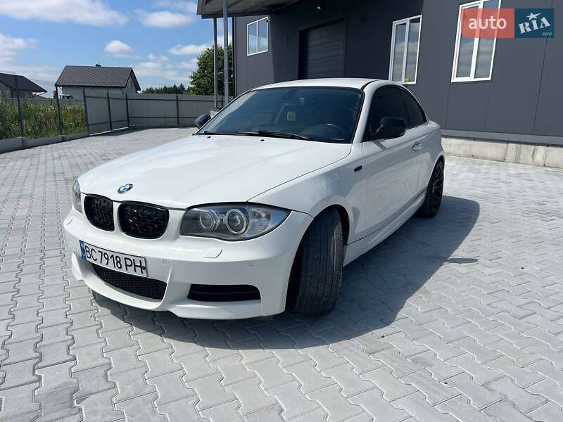 BMW 1 Series 2011 BMW 1 Series 2011