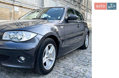 Хэтчбек BMW 1 Series 2005 в Киеве
