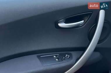 Хэтчбек BMW 1 Series 2005 в 