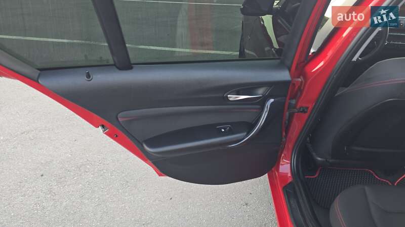 Хетчбек BMW 1 Series 2011 в Дніпрі