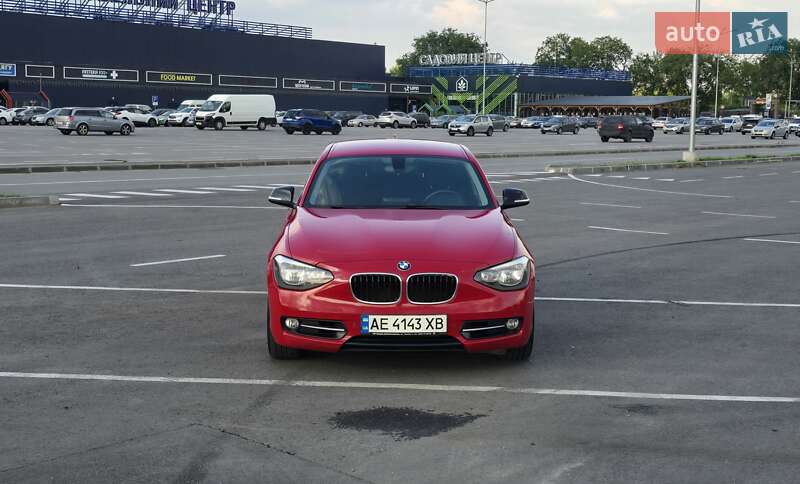 Хетчбек BMW 1 Series 2011 в Дніпрі
