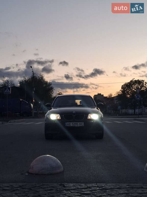 Хетчбек BMW 1 Series 2004 в Новомосковську фото 6 Хетчбек BMW 1 Series 2004 в Новомосковську