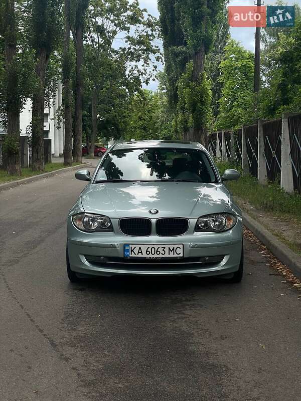 BMW 1 Series 2009 BMW 1 Series 2009