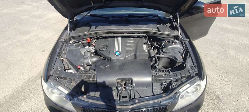 Хэтчбек BMW 1 Series 2009 в Каменском